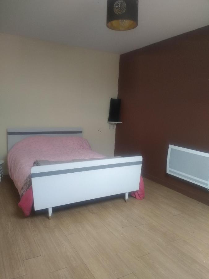 Maison De Campagne A La Ferme Pillac Kültér fotó